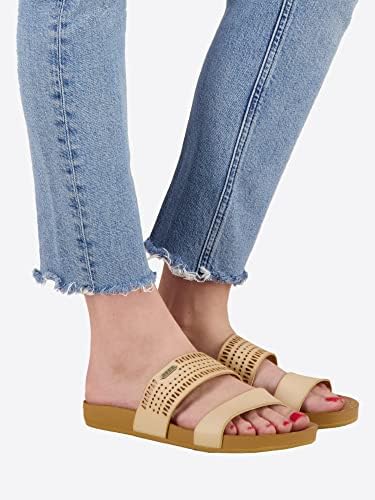 REEF Cushion Vista Perf Womens Sandal Seashell