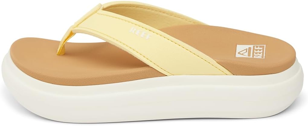 REEF Cushion Bondi Women's Sandal, Lightweight and Supportive Footbed, Water Friendly Pale Banana
