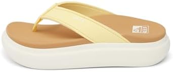 REEF Cushion Bondi Women's Sandal, Lightweight and Supportive Footbed, Water Friendly Pale Banana