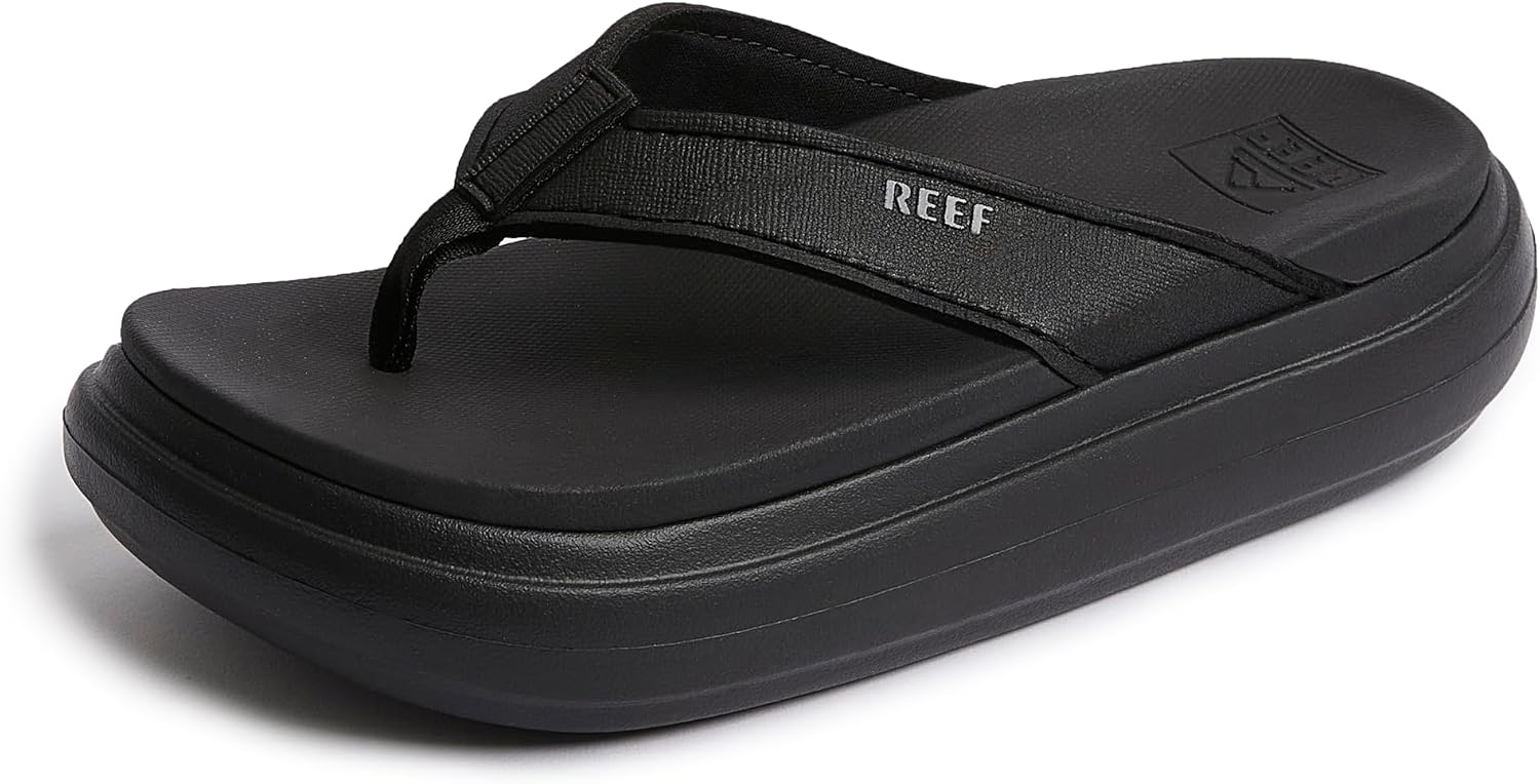 REEF Cushion Bondi Women's Sandal, Lightweight and Supportive Footbed, Water Friendly BlackBlack