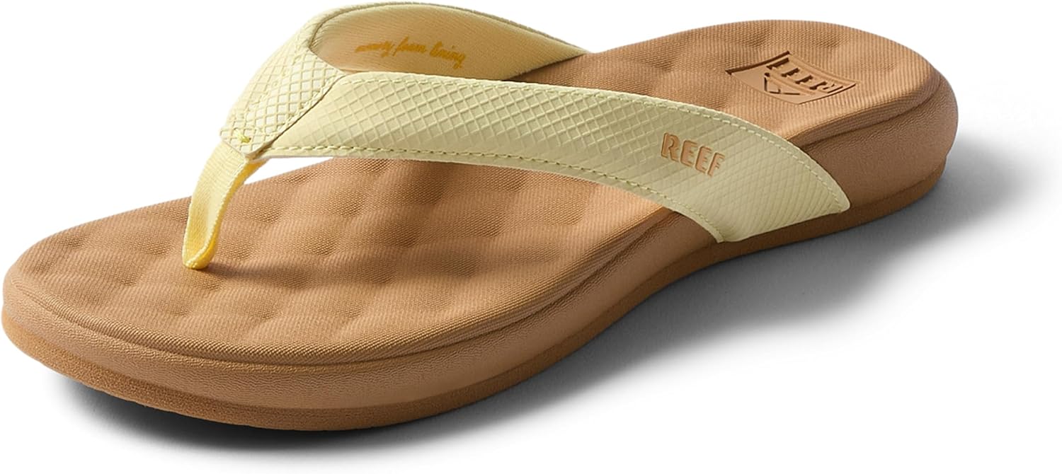 REEF Womens Sandals, Cushion Melody Pale Banana