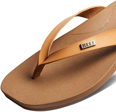 REEF Women's Cushion Lune Flip Flops Natural