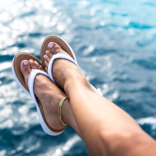REEF Cushion Cloud Womens Sandal White-tan