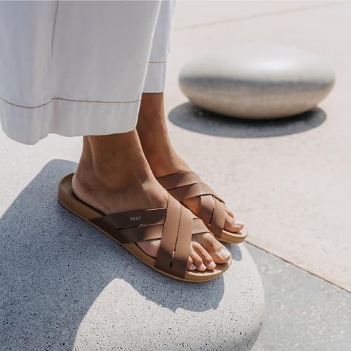 REEF Womens Sandals, Cushion Spring Bloom Chocolate