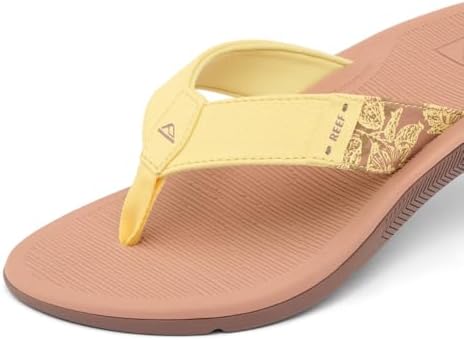 REEF Santa Ana Womens Flip Flop, Arch Support, Water Friendly, Non Marking Outsole Pale Banana
