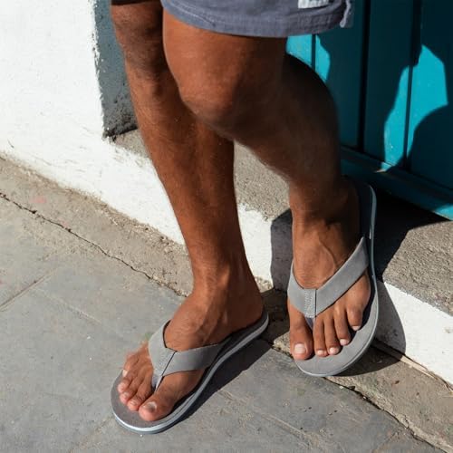 REEF Men's Ojai Classic Grey Suede