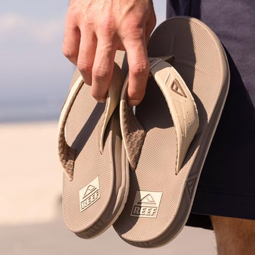 REEF Men's Phantoms Flip-Flop TanTan